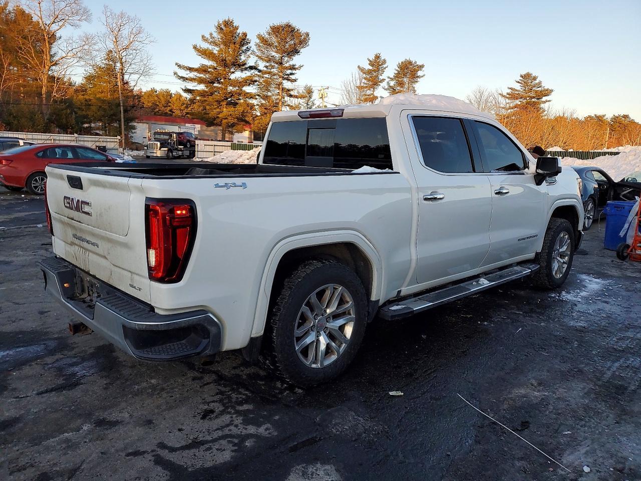 2019 GMC Sierra K1500 slt