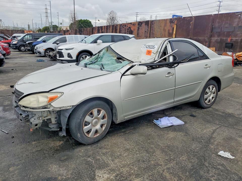 2003 Toyota Camry le