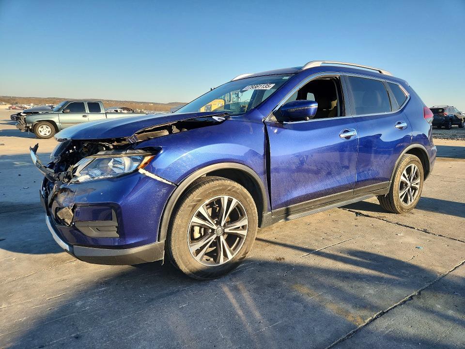 2020 Nissan Rogue sv