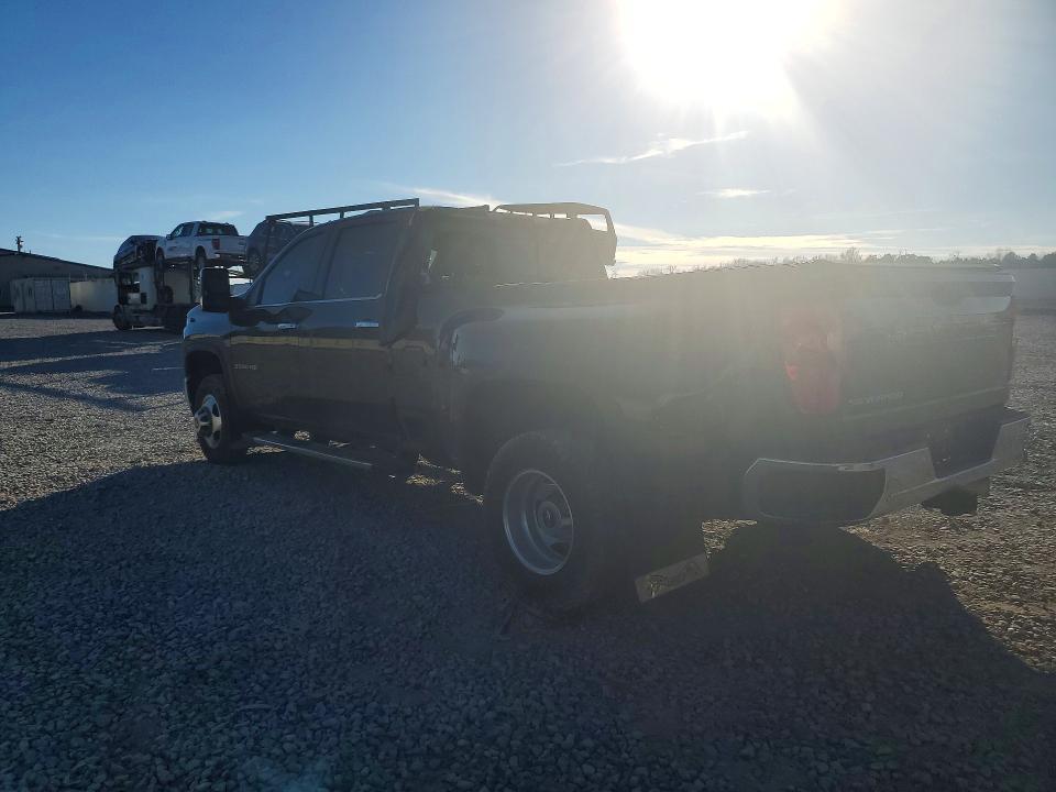 2022 Chevrolet Silverado K3500 ltz