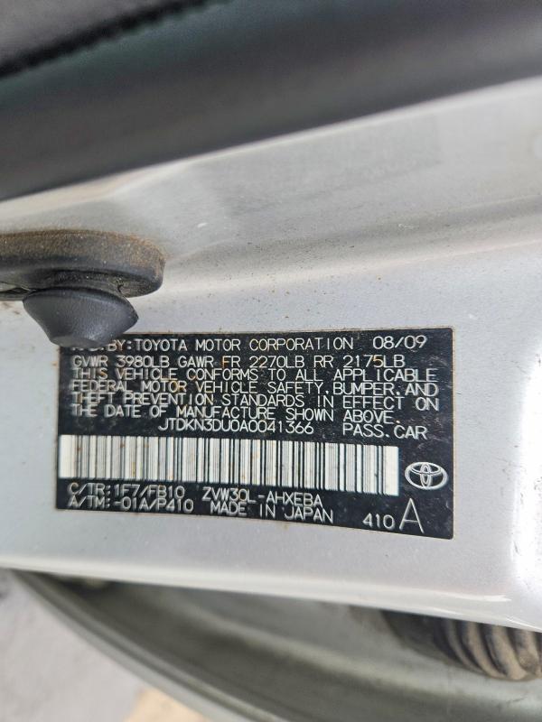 2010 Toyota Prius iii