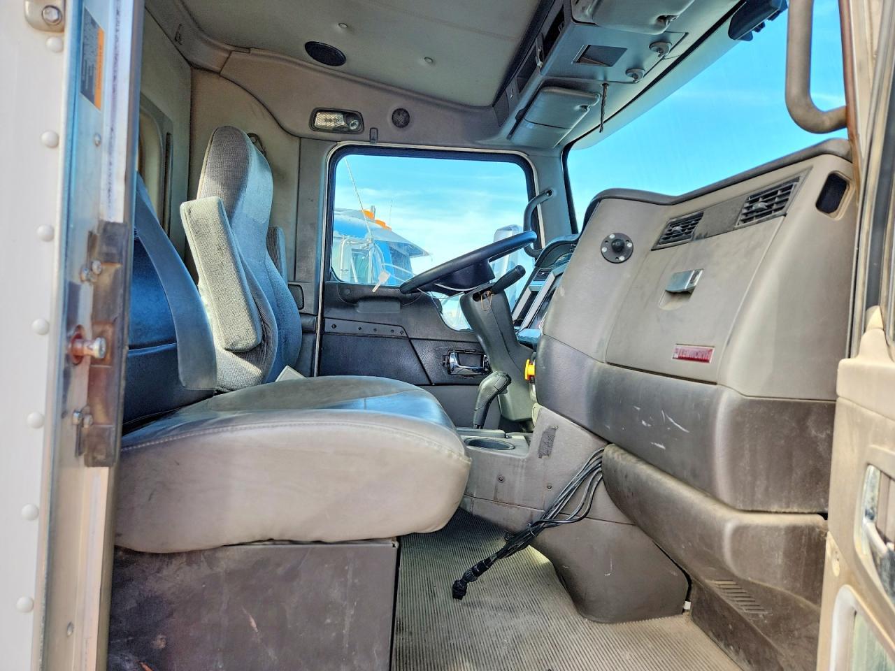 2013 Kenworth T660 Semi Truck