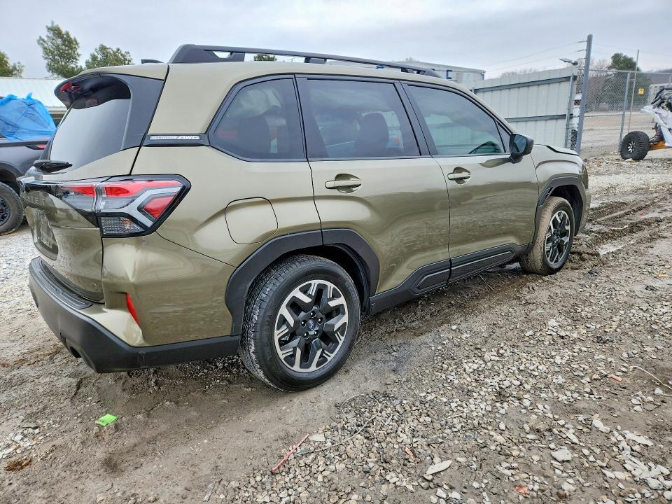 2025 Subaru Forester Premium