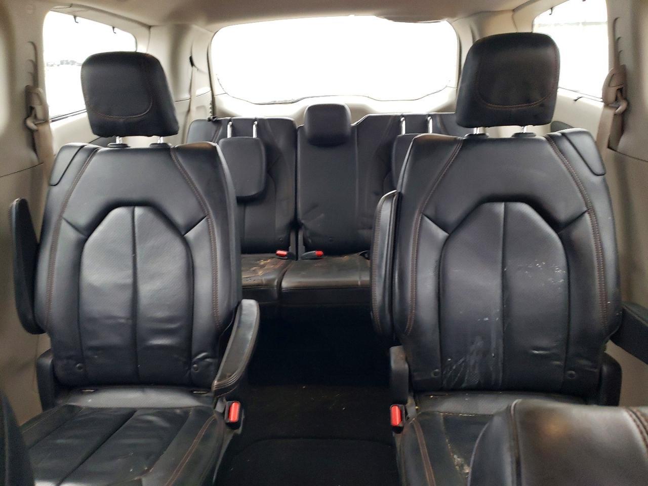 2019 Chrysler Pacifica Touring l