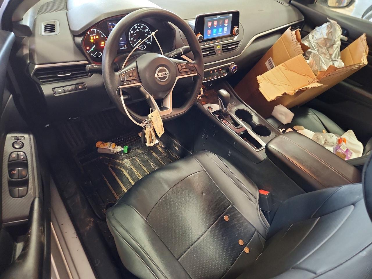 2022 Niss Altima 2.5 s