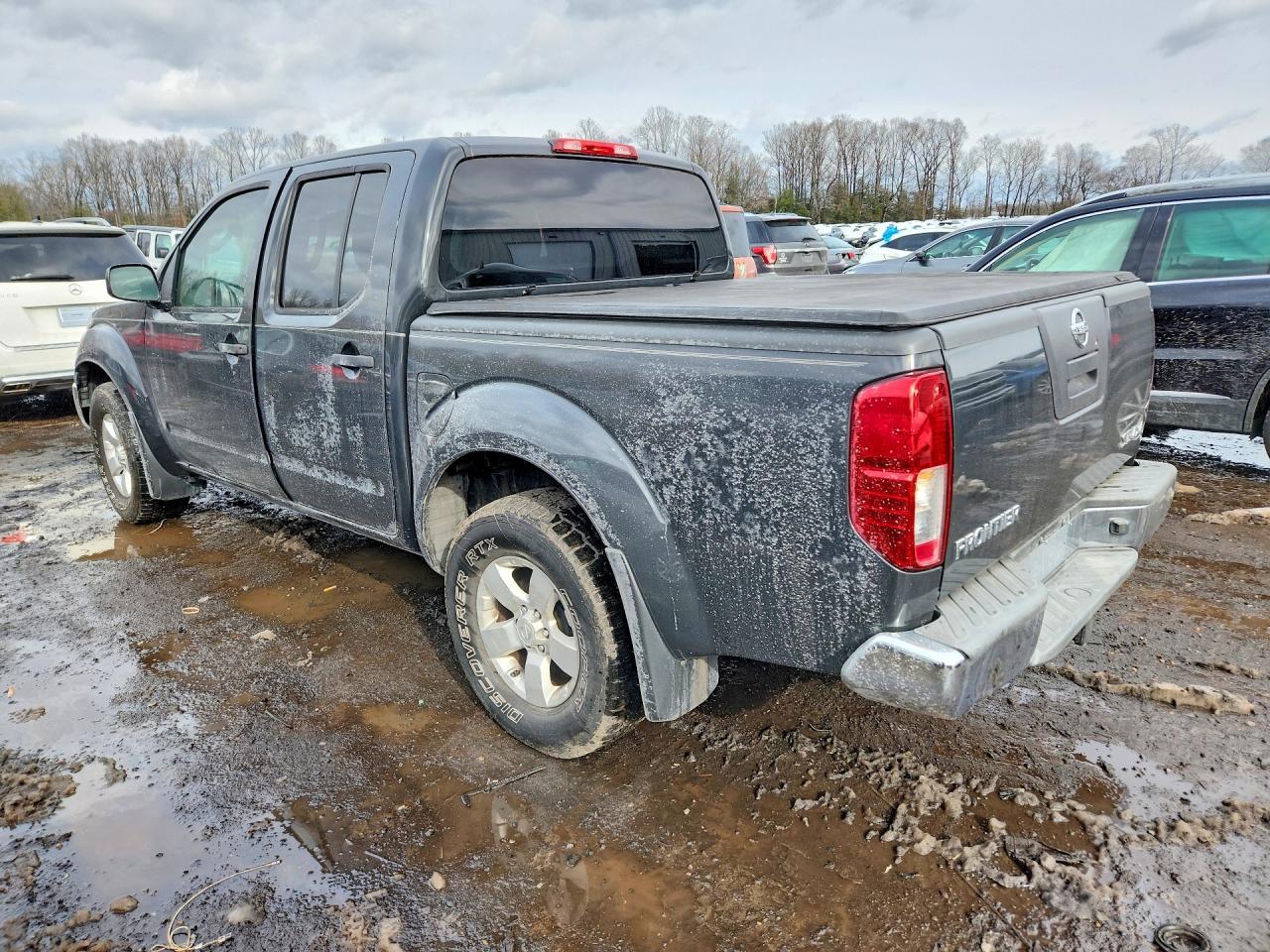 2010 Nissan Frontier Crew cab se