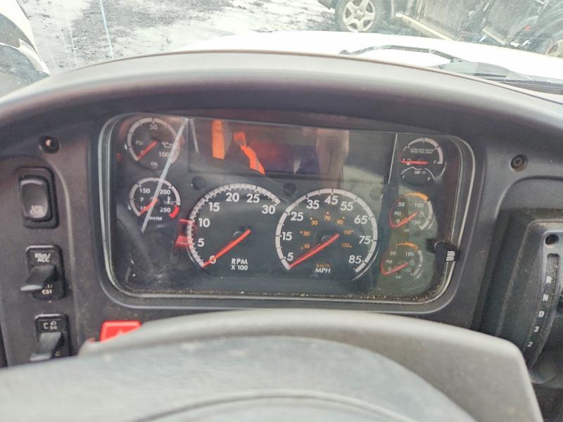 2020 Freightliner M2 106 Med-box Truck
