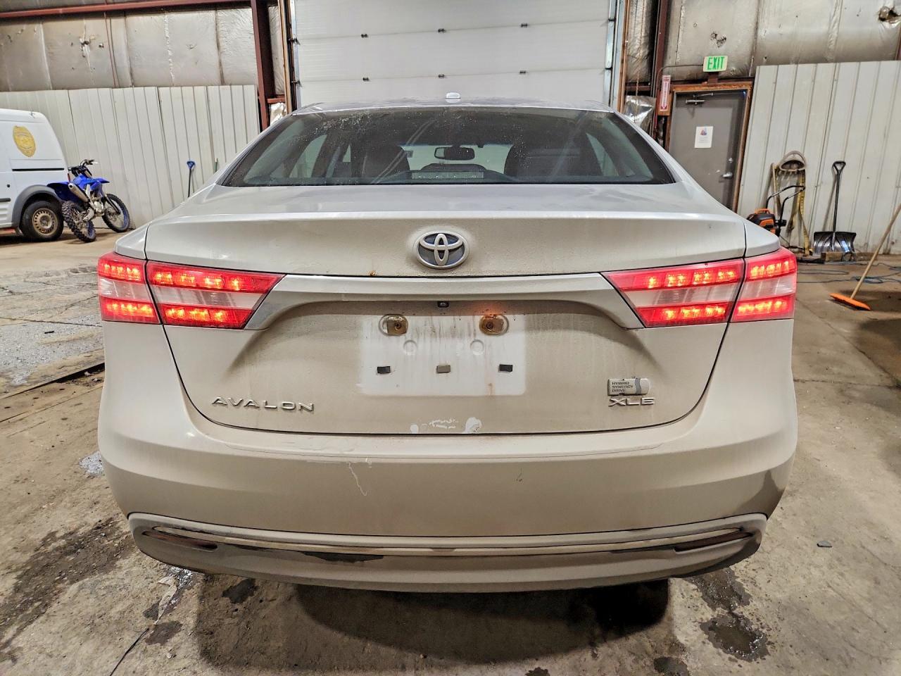 2013 Toyota Avalon Hybrid