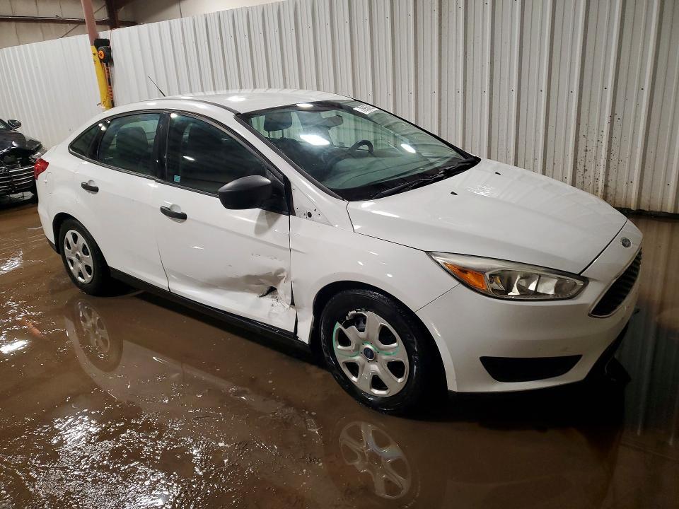 2016 Ford Focus s