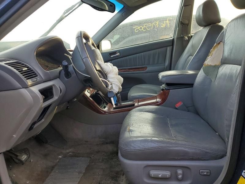 2005 Toyota Camry le