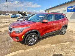 KIA Vehiculos salvage en venta: 2023 KIA Seltos s