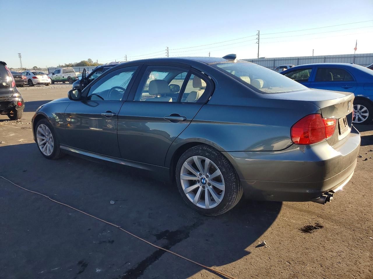 2011 BMW 328 i