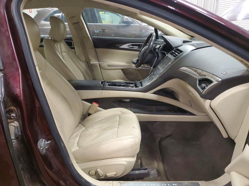 2013 Lincoln Townhouse MKZ