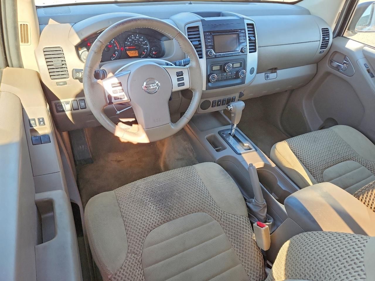 2016 Nissan Frontier SV