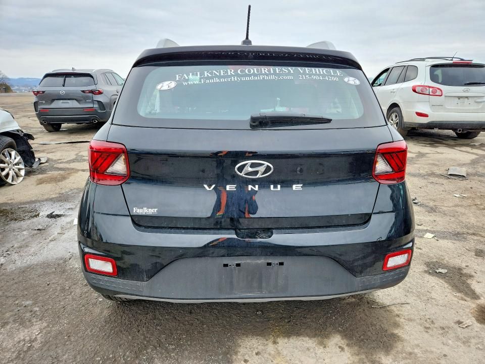 2025 Hyundai Venue sel
