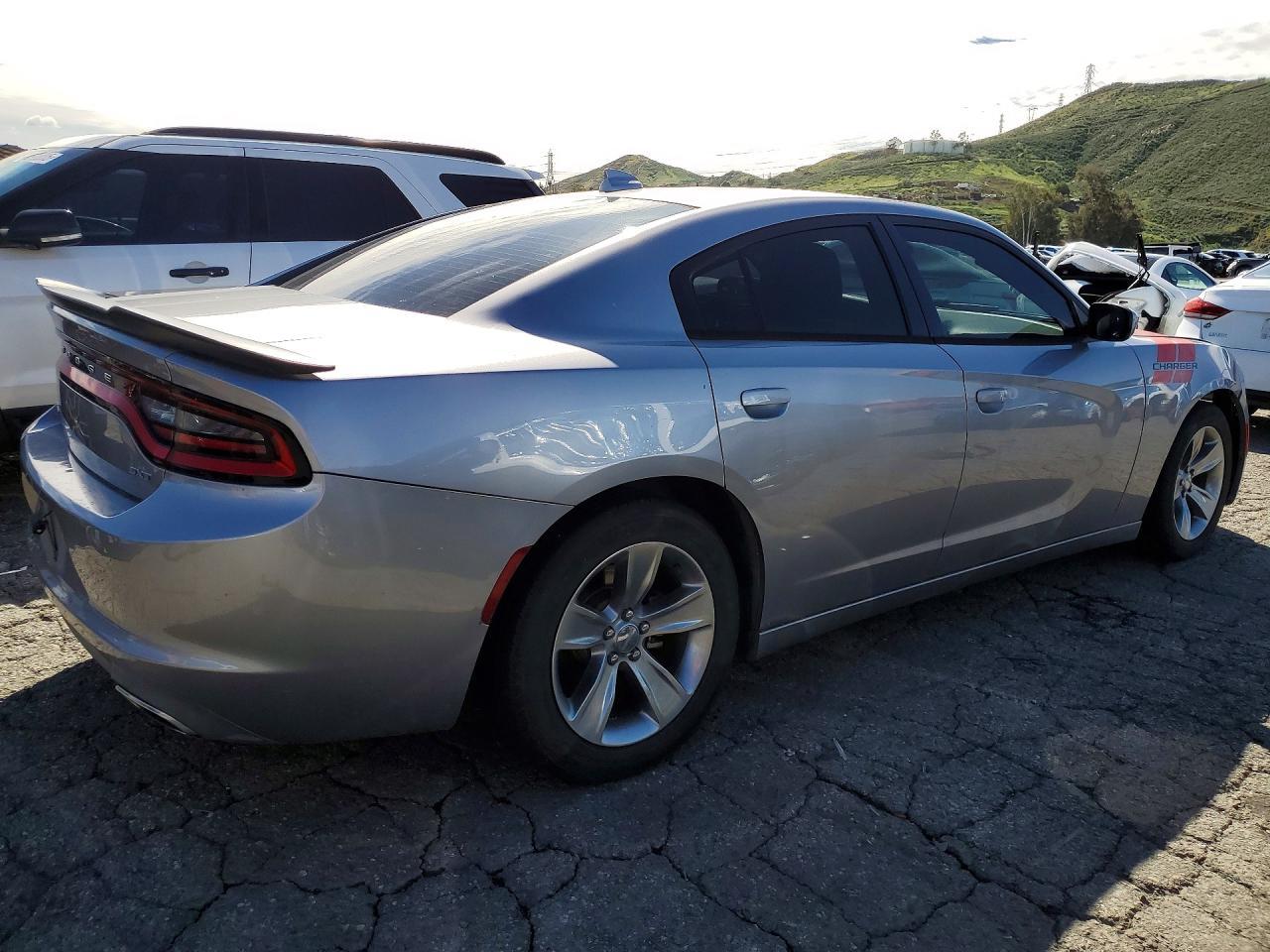 2016 Dodge Charger sxt