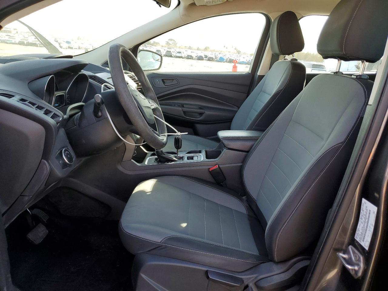 2017 Ford Escape s