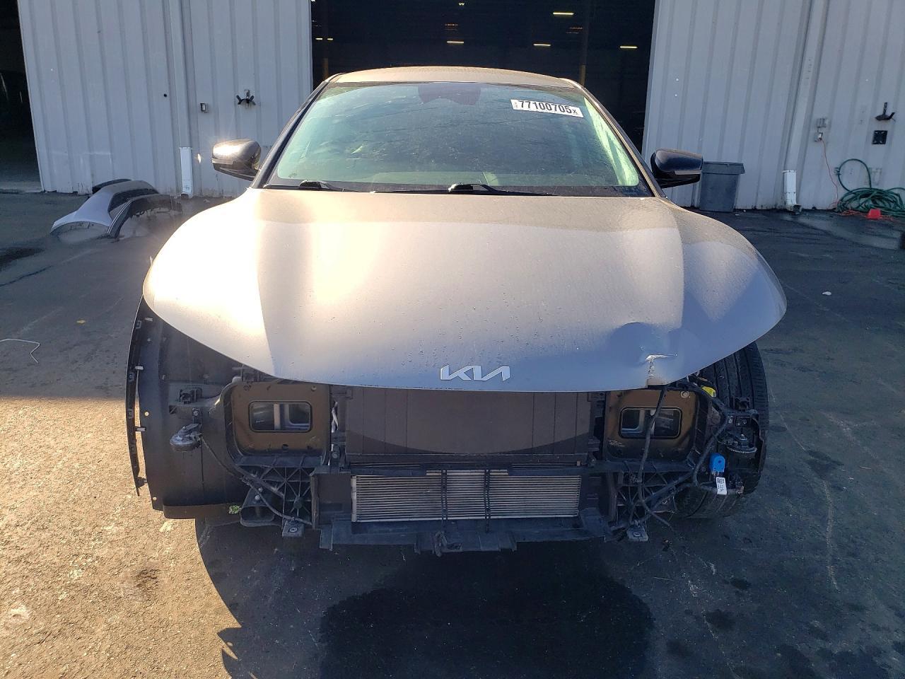2023 KIA EV6 Wind