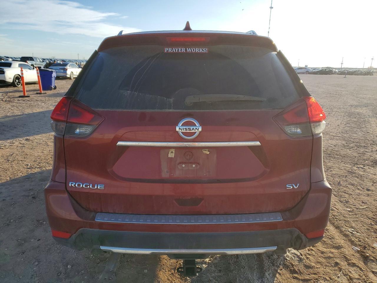 2018 Niss Rogue sv