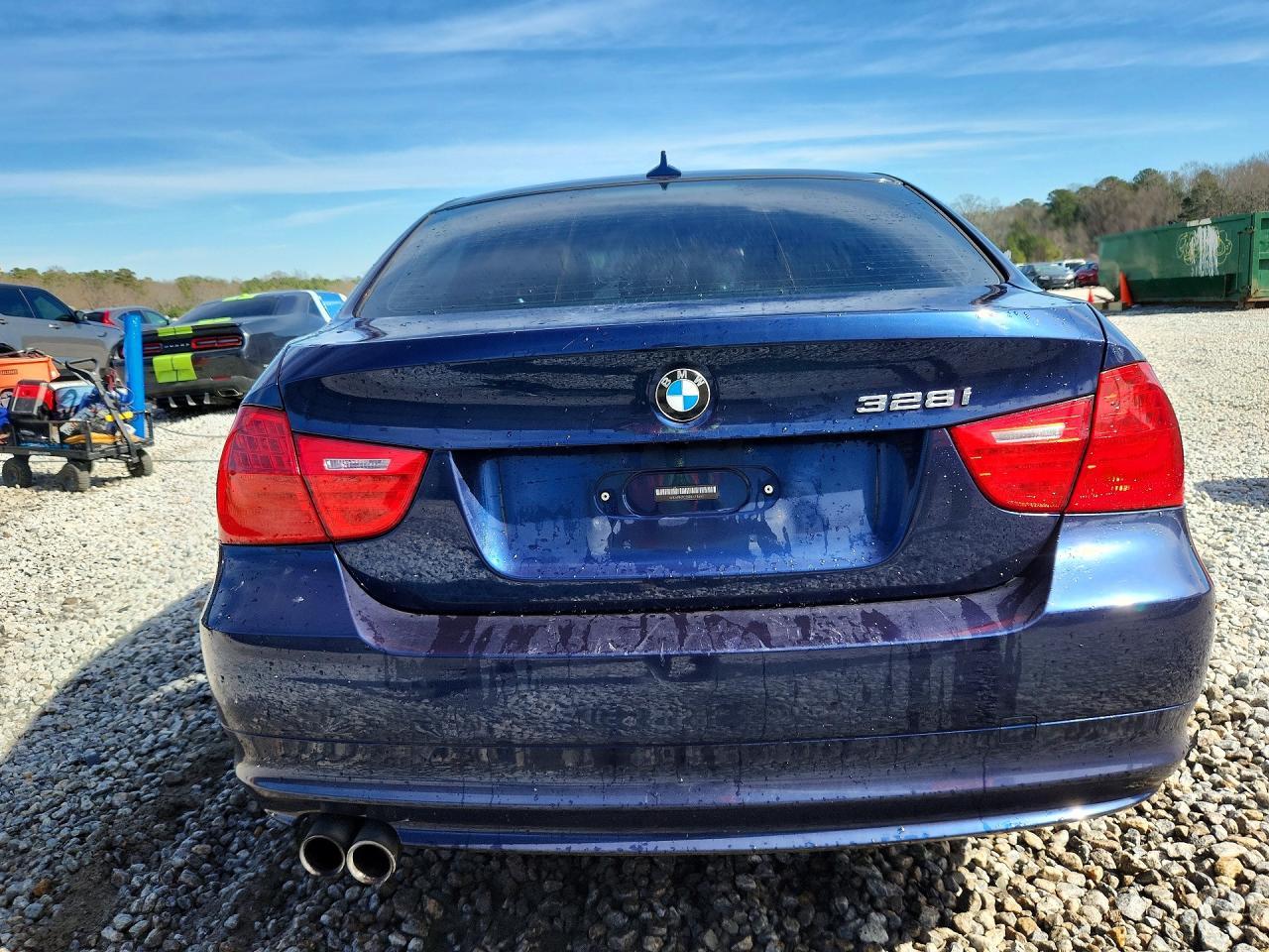2011 BMW 328 i
