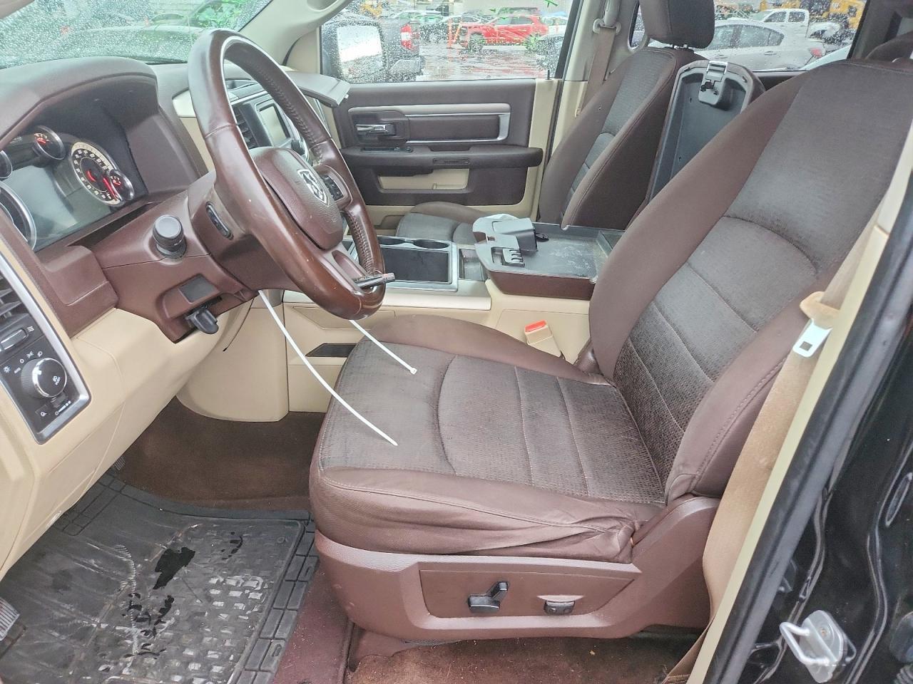 2014 Dodge RAM 1500 SLT