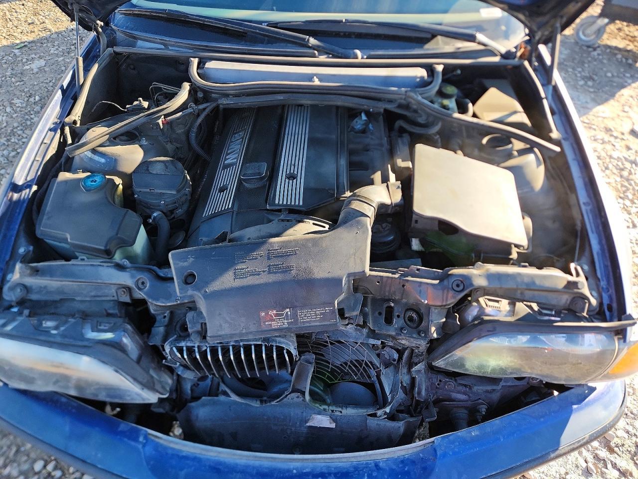 2005 BMW 325 xi