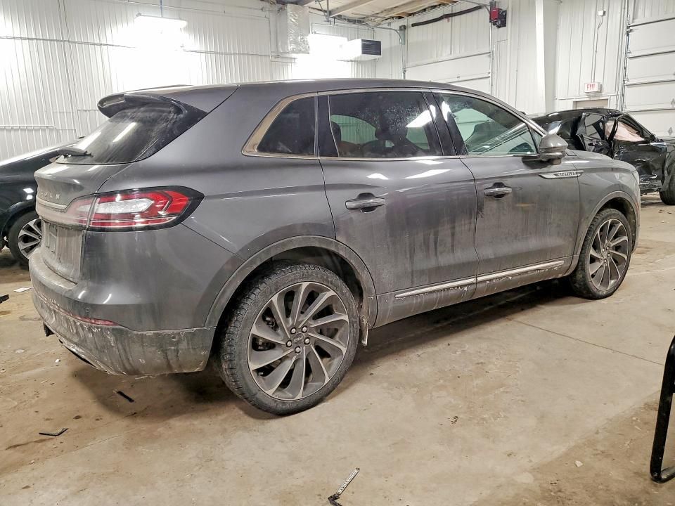 2021 Lincoln Nautilus Reserve