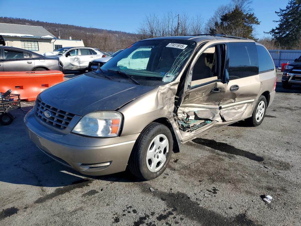 2005 Ford Freestar se