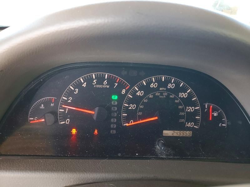 2005 Toyota Camry le