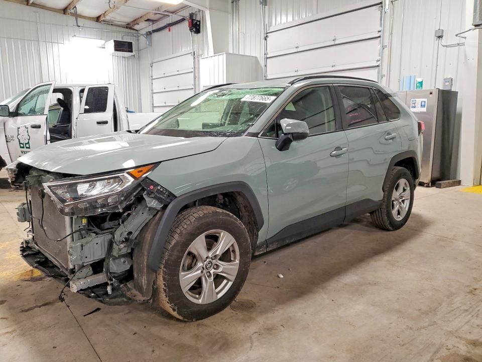 2021 Toyota Rav4 xle
