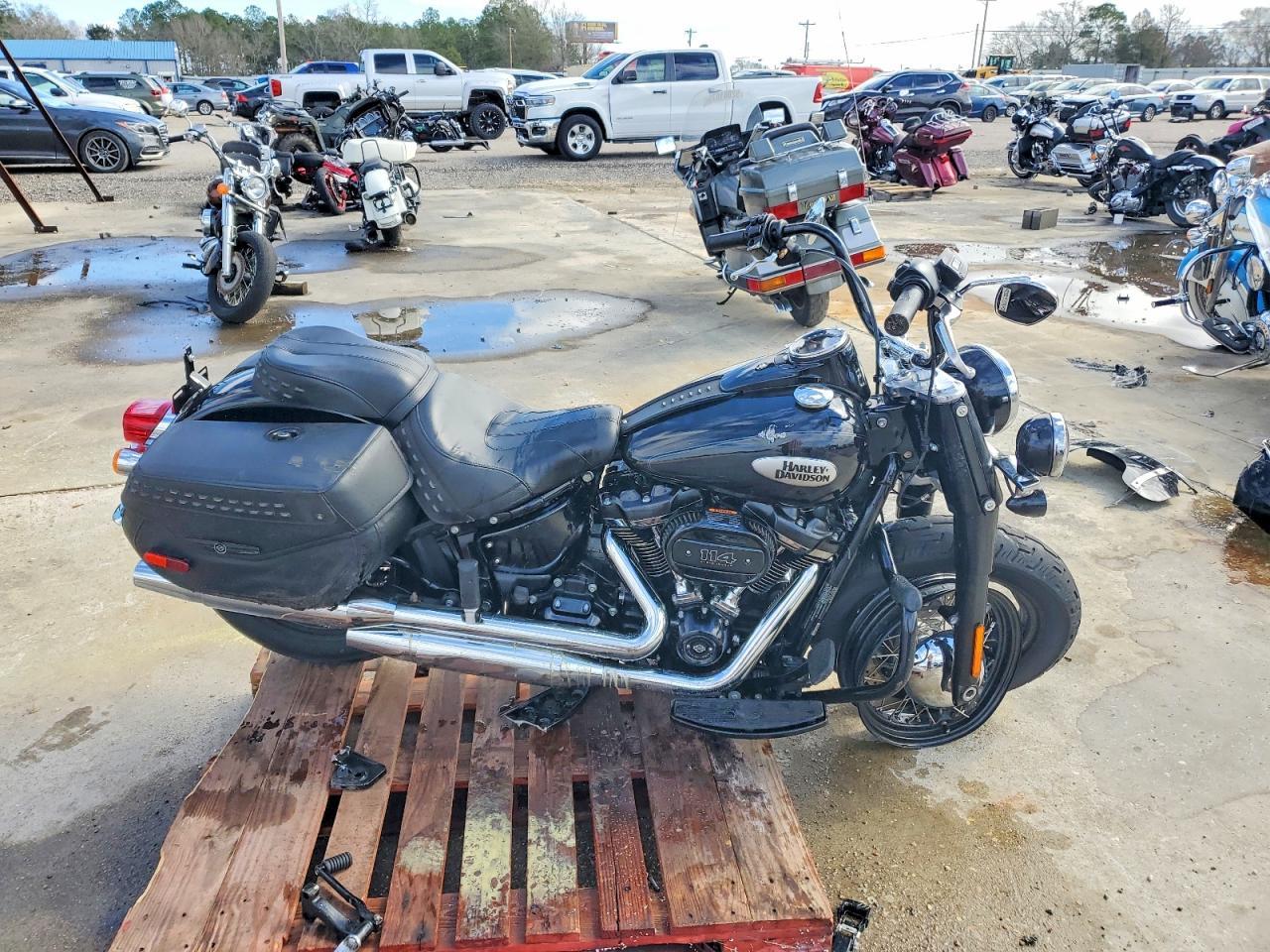 2021 Harley-Davidson Flhcs