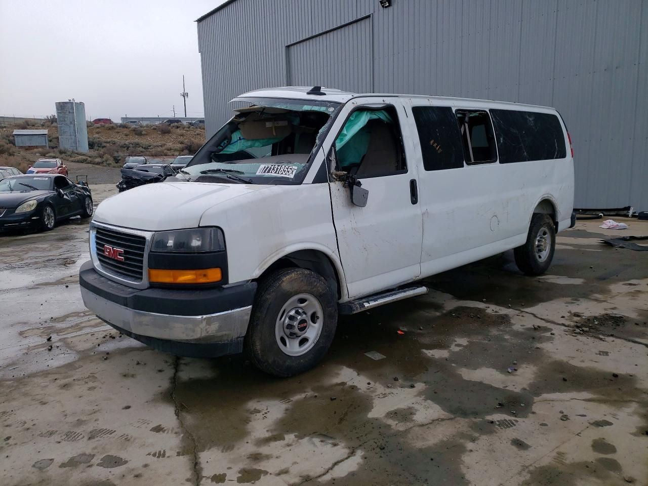 2025 GMC Savana G3500 LT