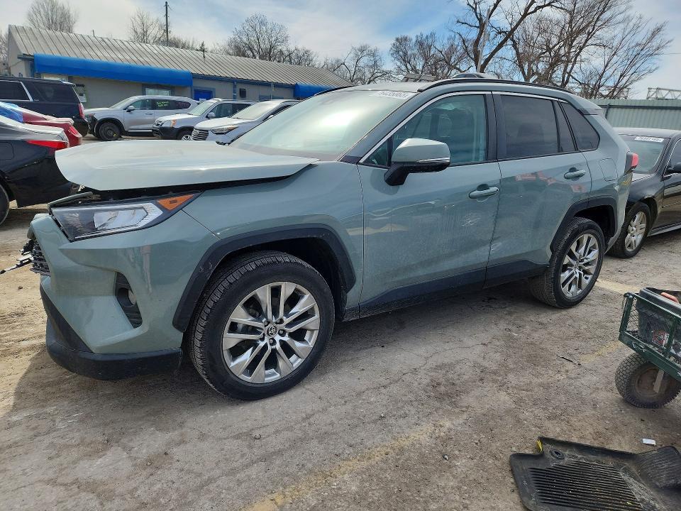 2021 Toyota Rav4 xle Premium