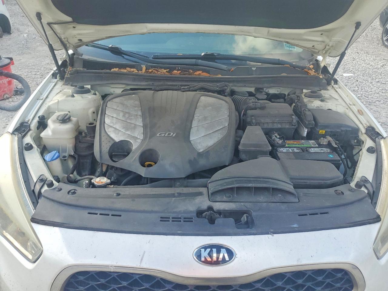2015 KIA Cadenza Premium