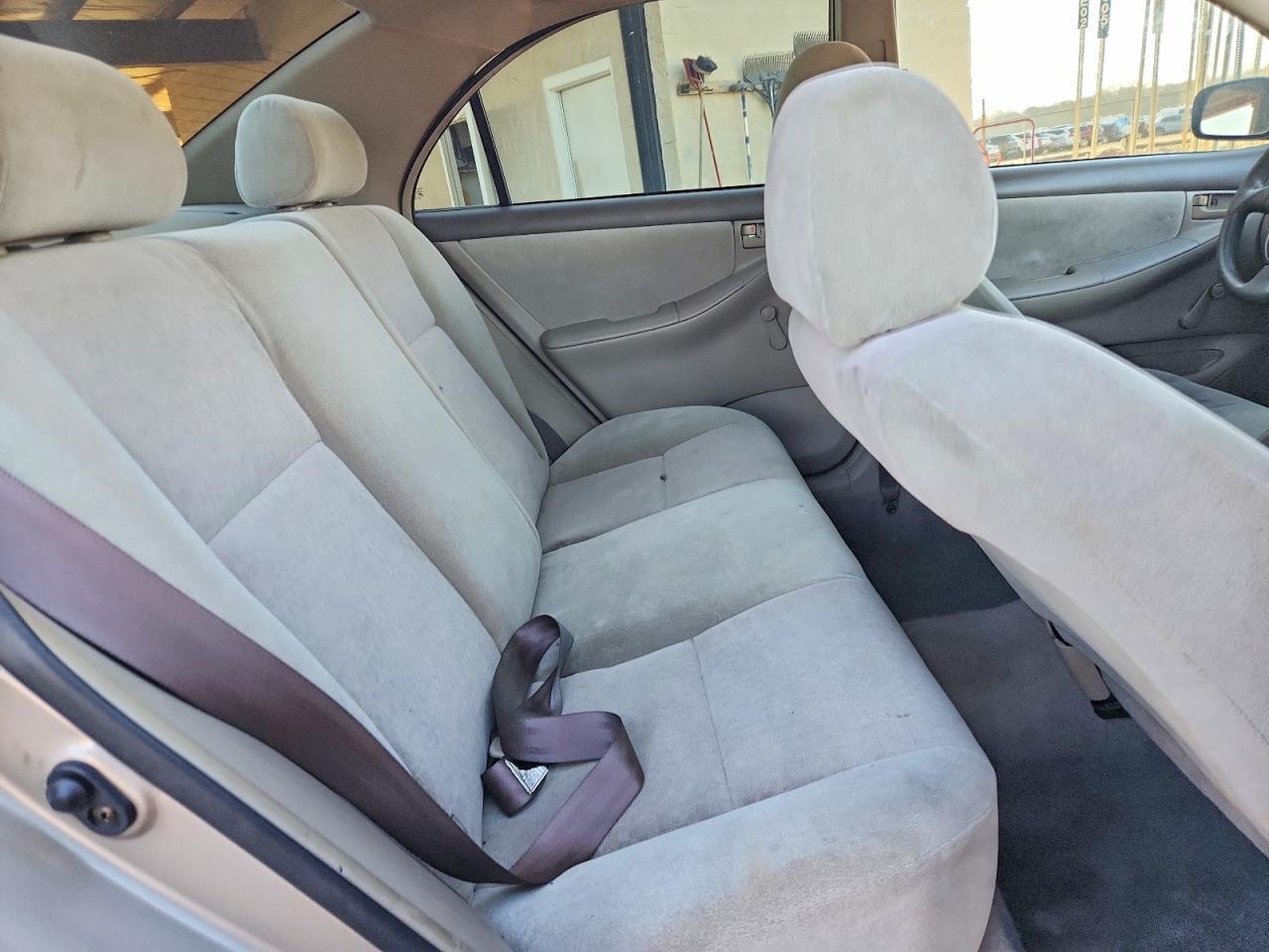 2004 Toyota Corolla ce