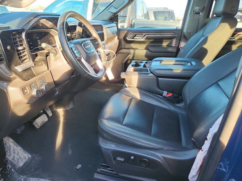 2024 GMC Sierra K1500 slt
