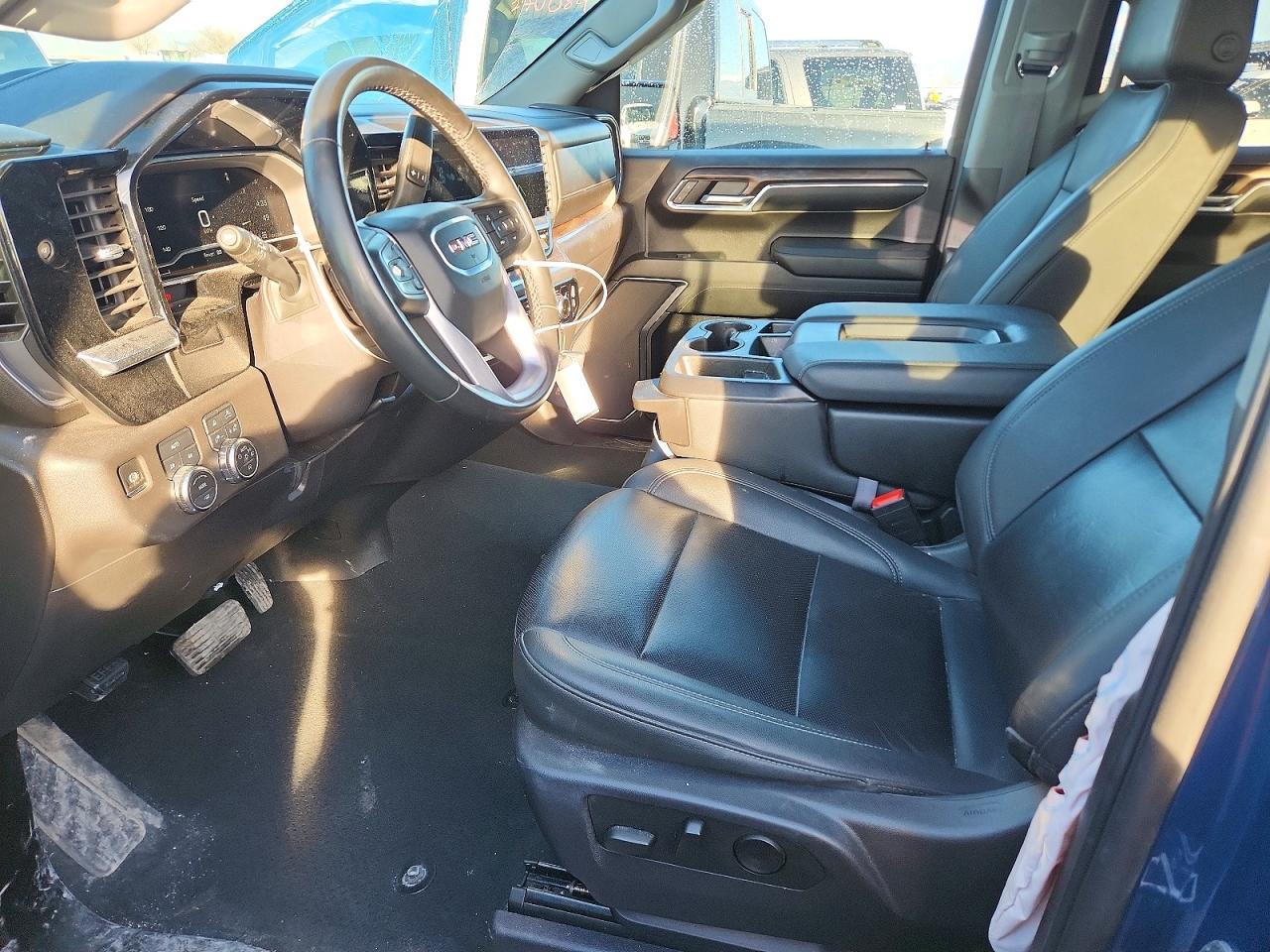 2024 GMC Sierra K1500 SLT