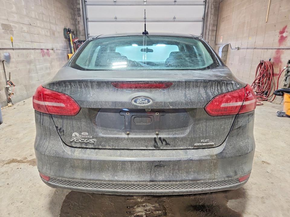 2016 Ford Focus se