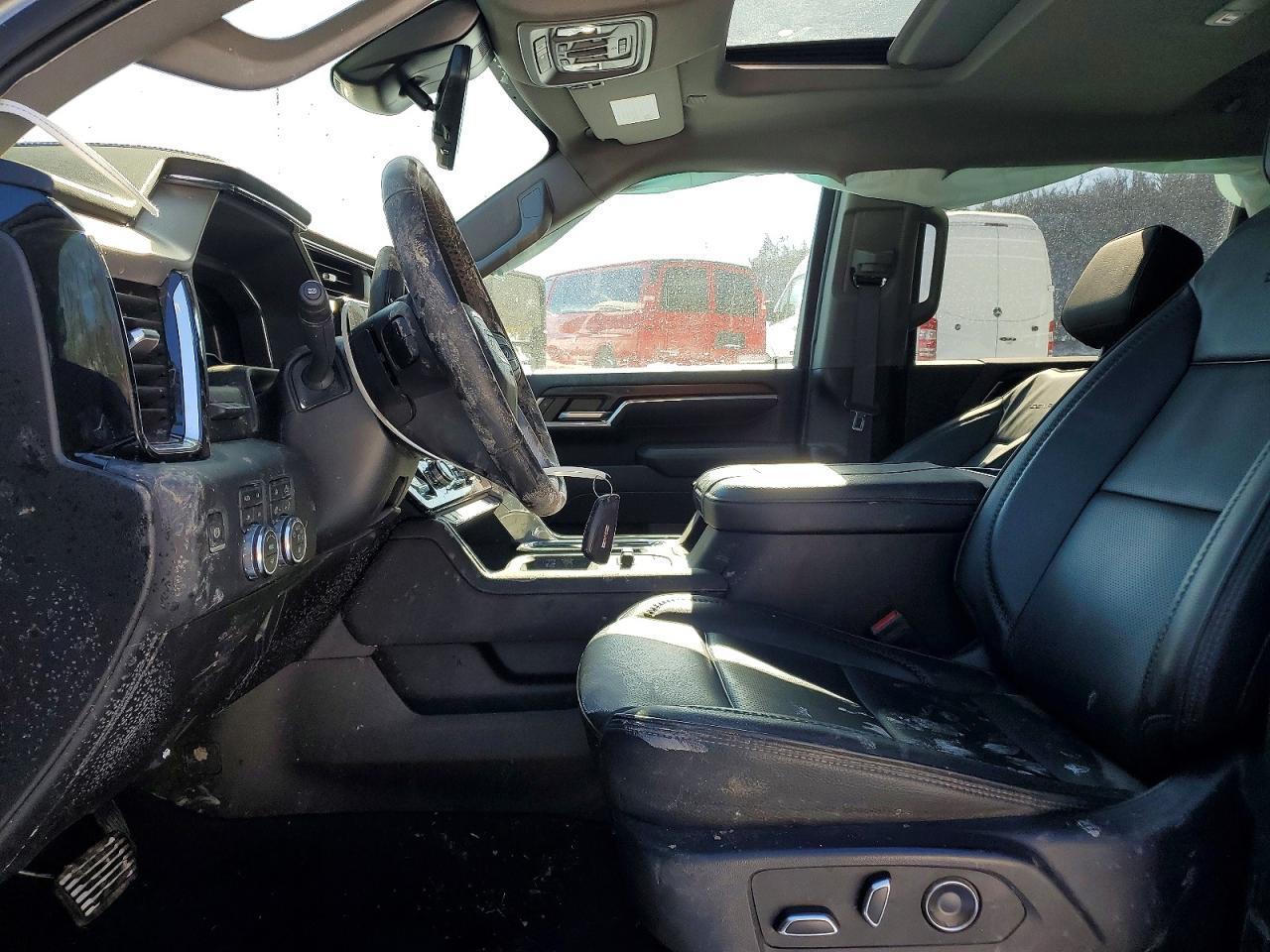 2025 GMC Sierra K3500 Denali