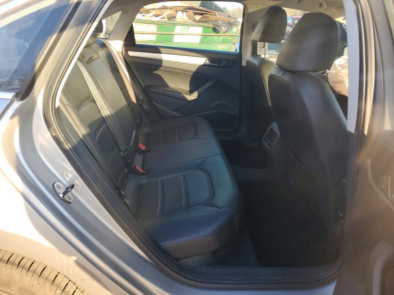 2013 Volkswagen Passat se