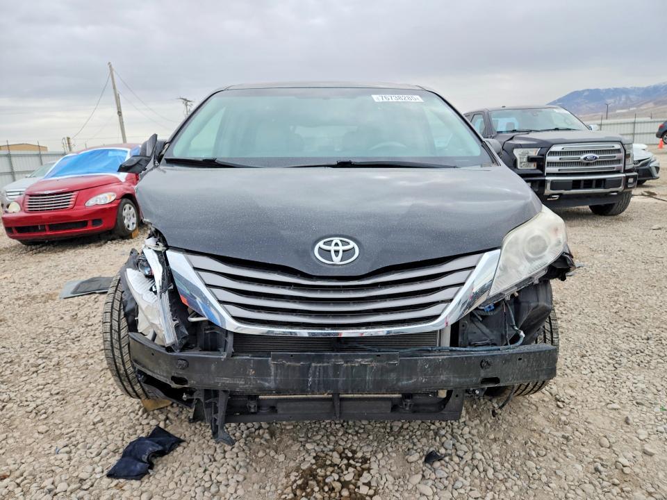 2014 Toyota Sienna xle