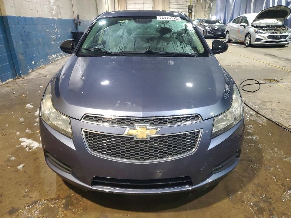 2013 Chevrolet Cruze ls