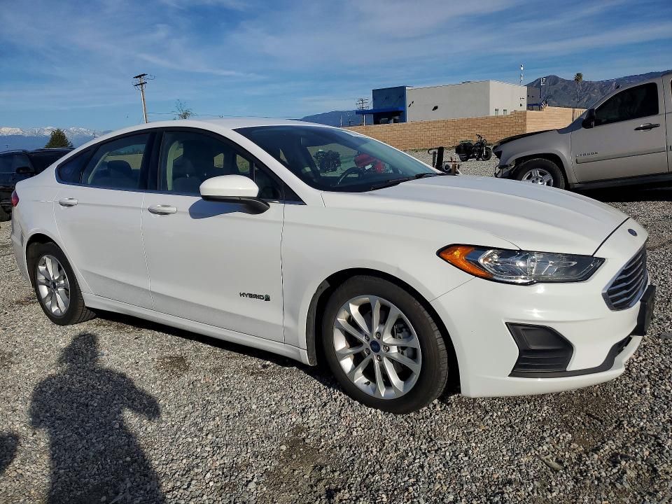 2019 Ford Fusion se