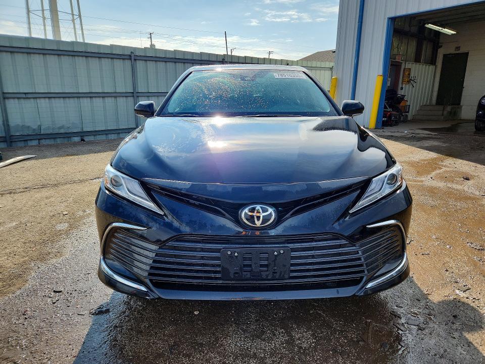 2021 Toyota Camry xle