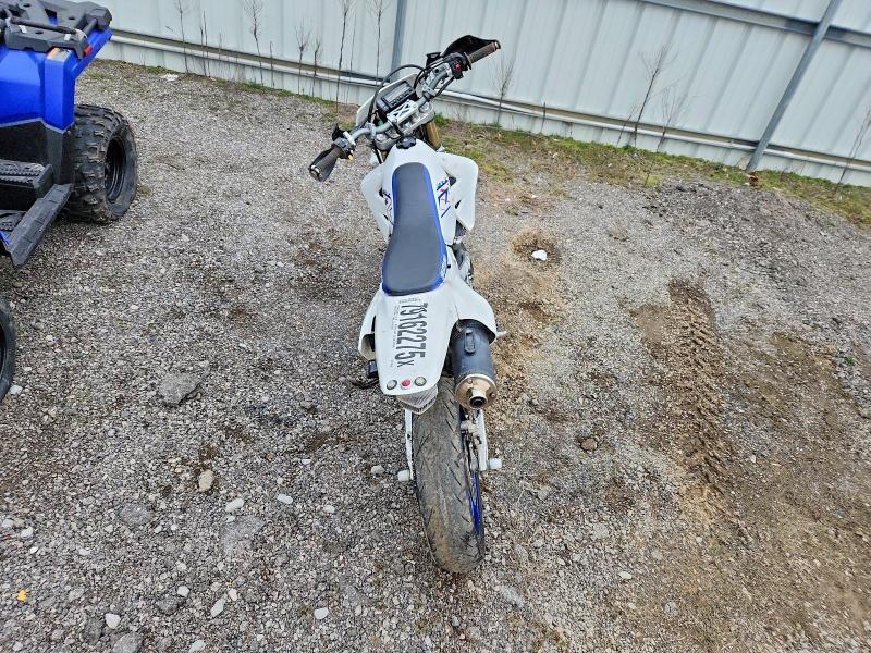 2023 Suzuki DR-Z400 SM