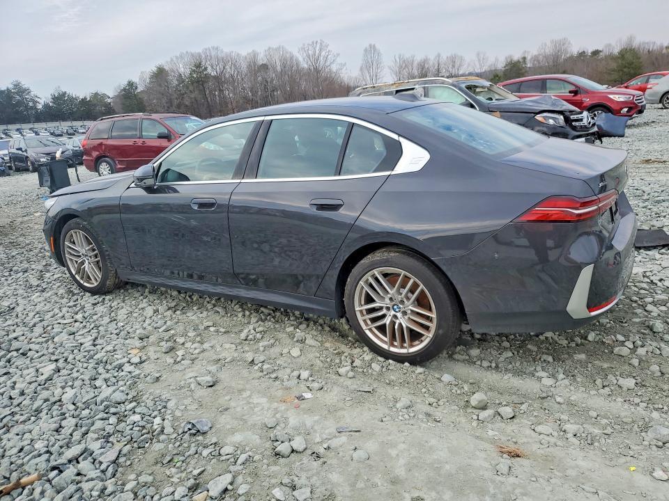 2024 BMW 530 xi