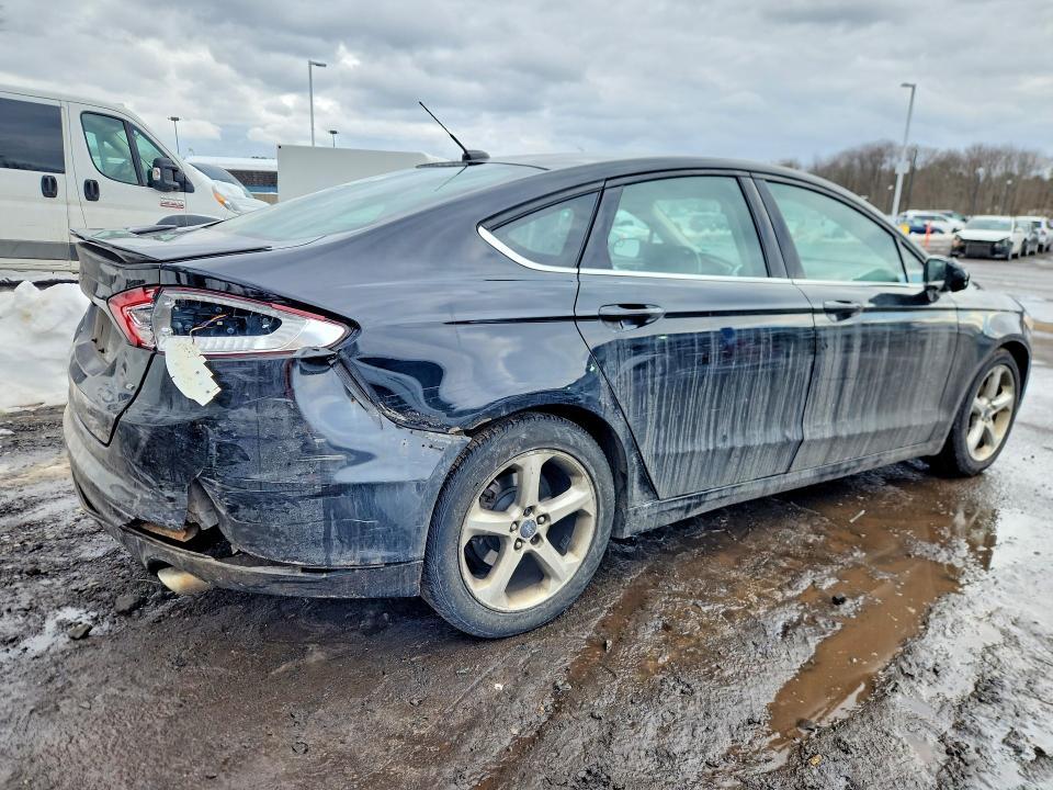 2016 Ford Fusion se