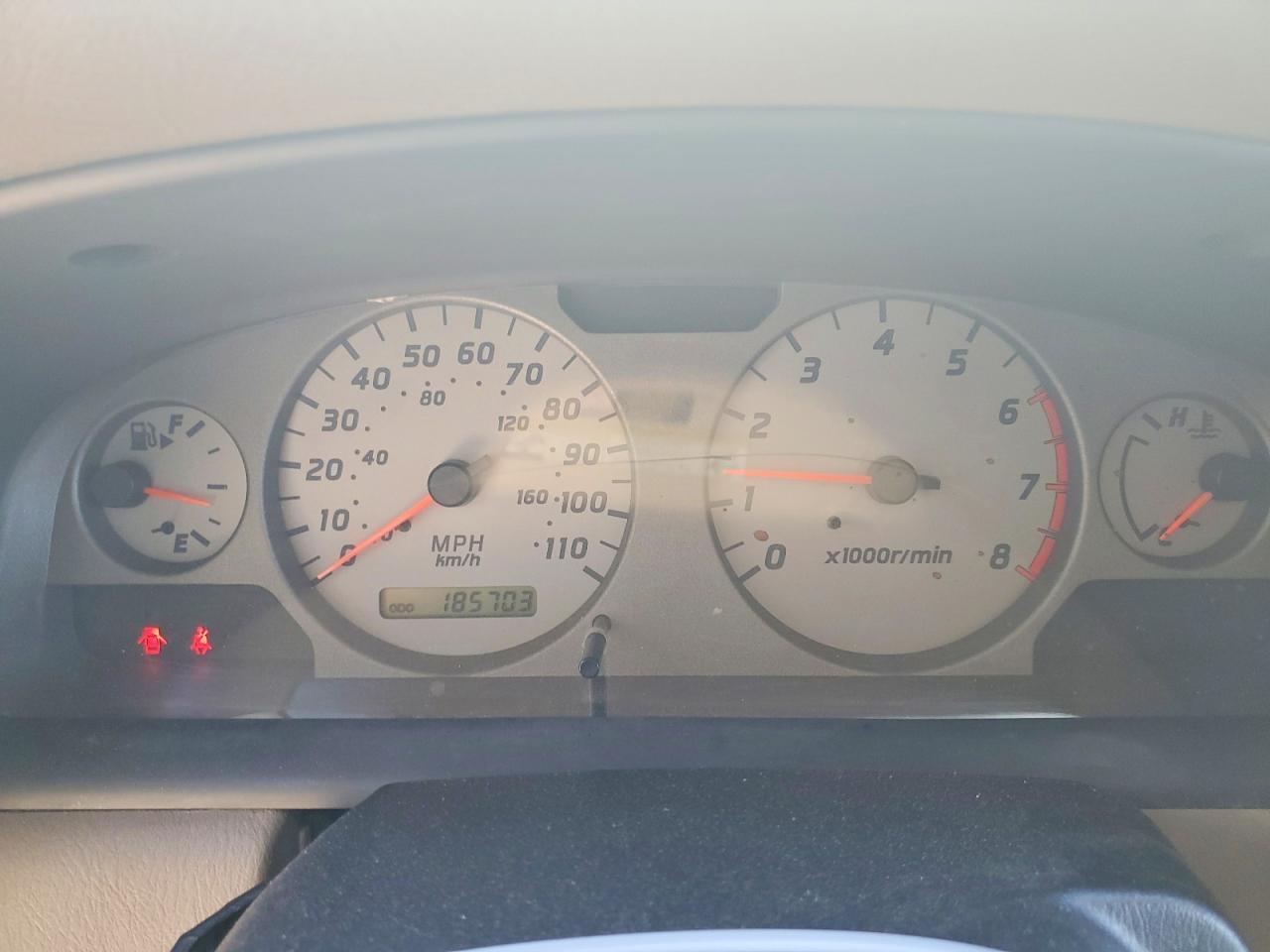 2001 Nissan Frontier XE