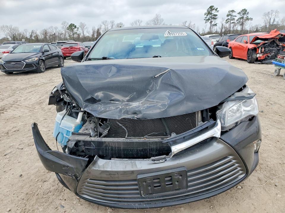 2017 Toyota Camry le