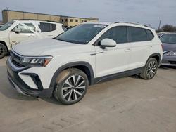 Volkswagen salvage cars for sale: 2024 Volkswagen Taos se